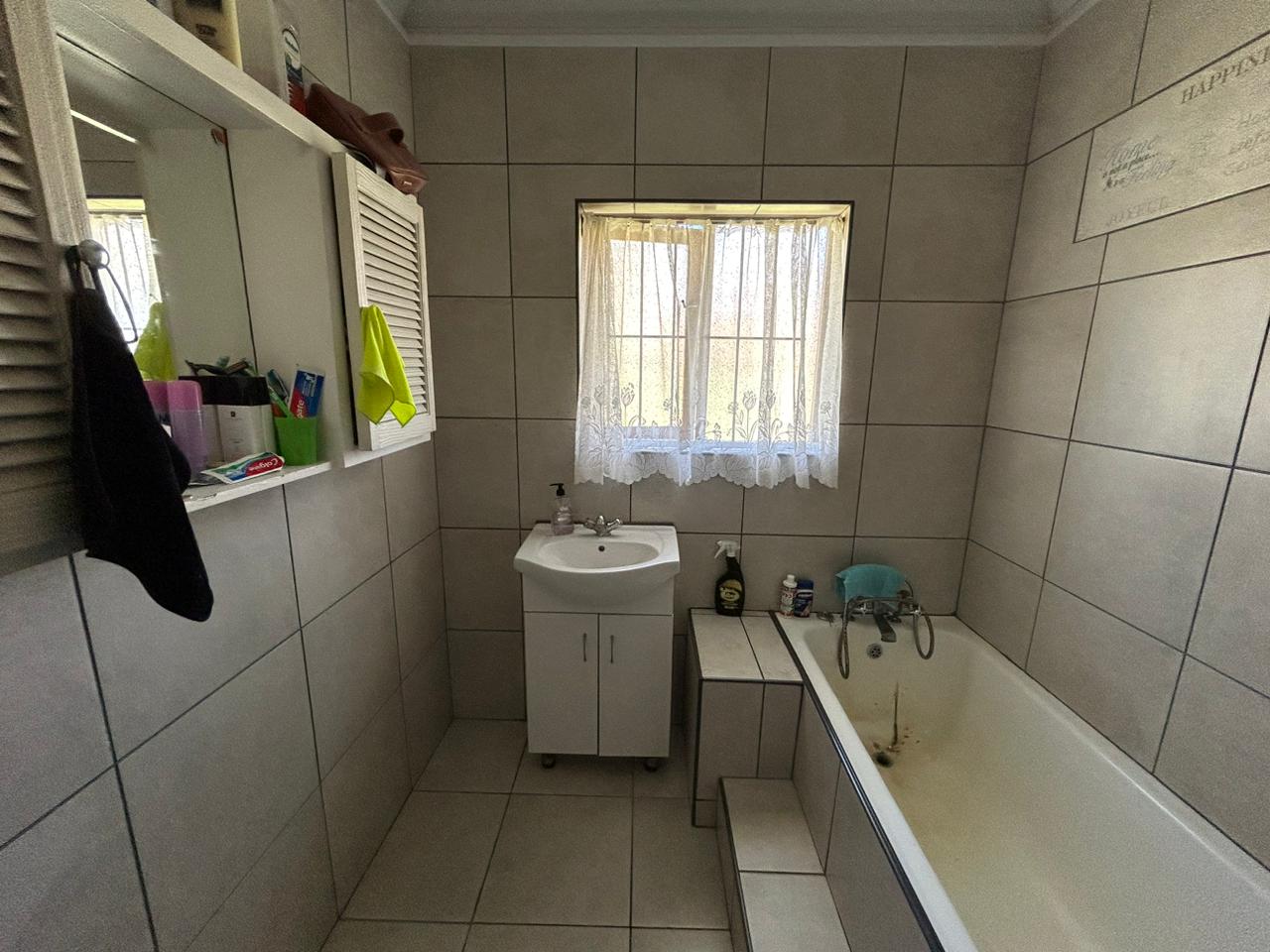 3 Bedroom Property for Sale in Greenfields Eastern Cape